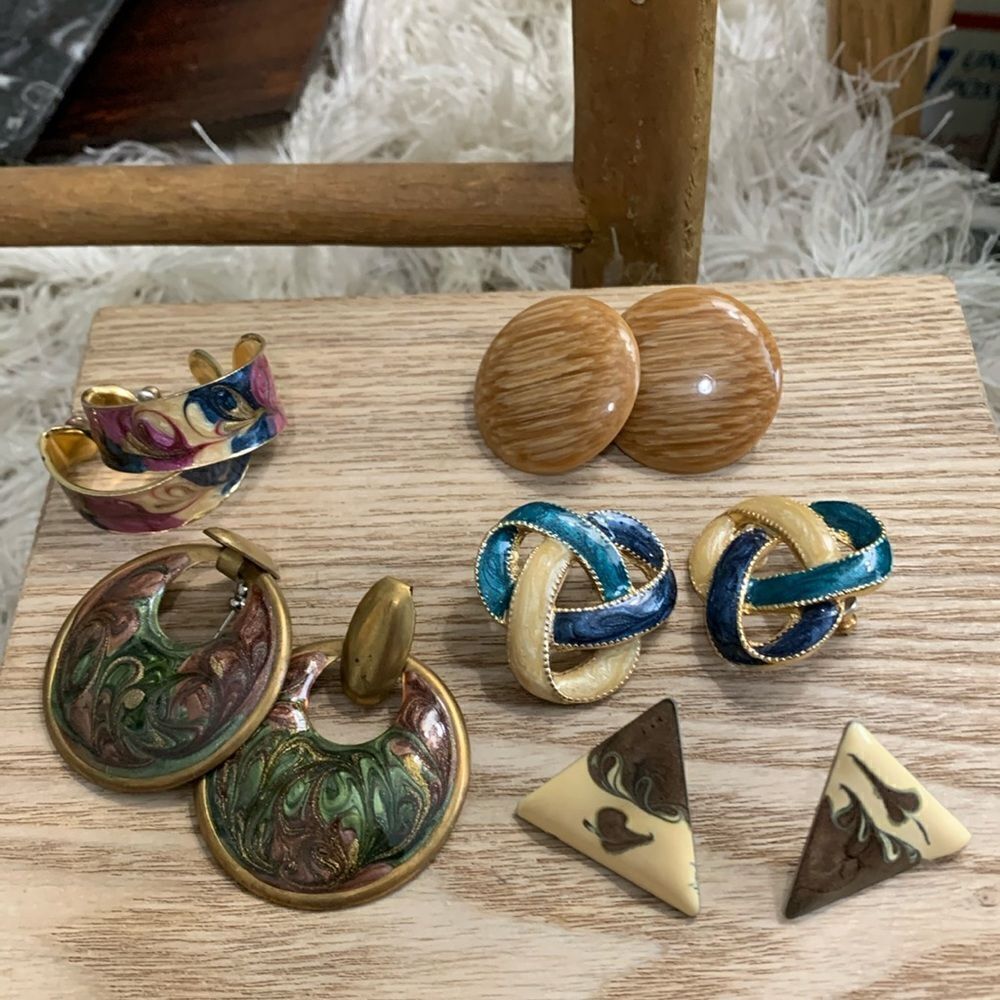 Vintage 80's Style Costume Post Earrings
Bundle Of Five Pairs